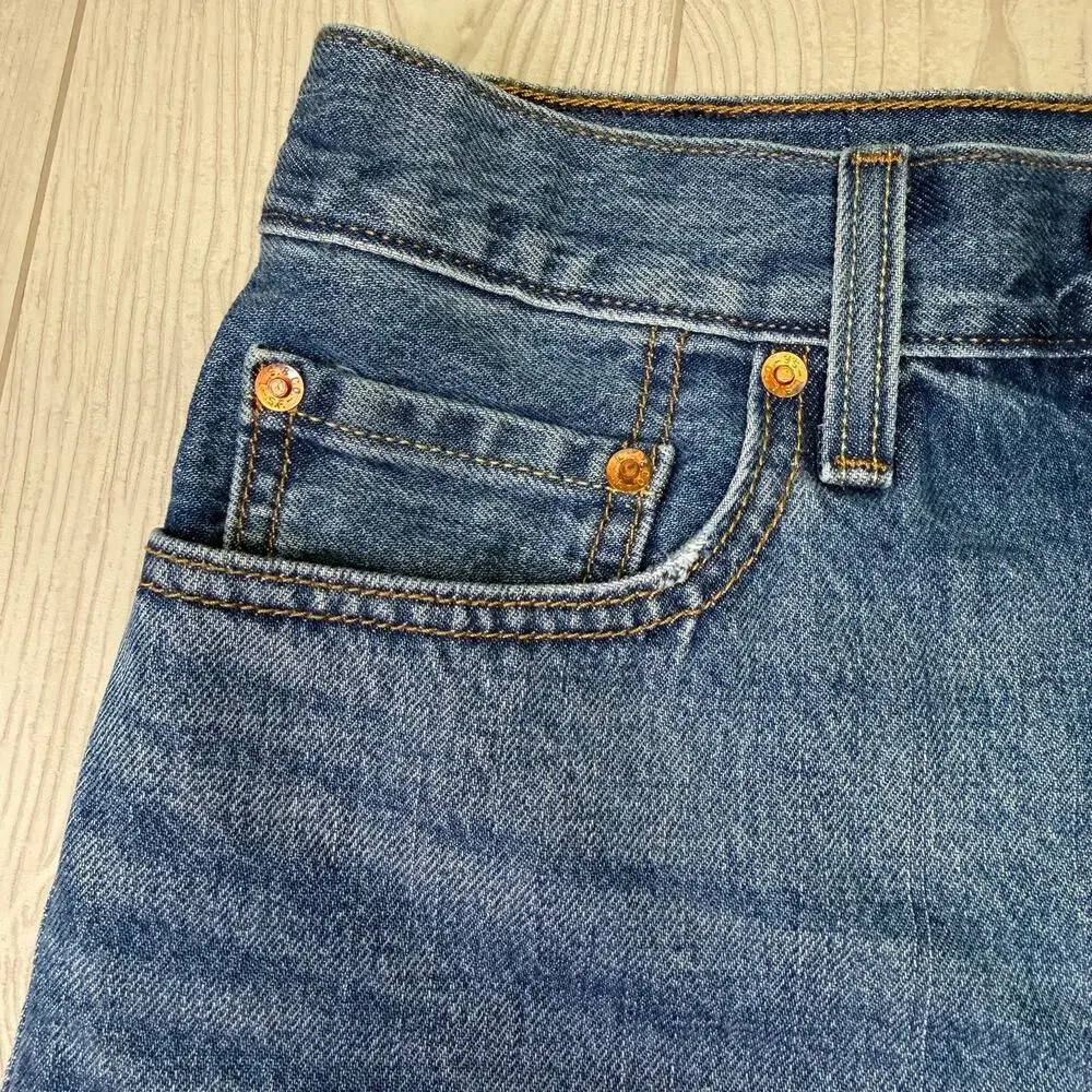 Levis elevate your